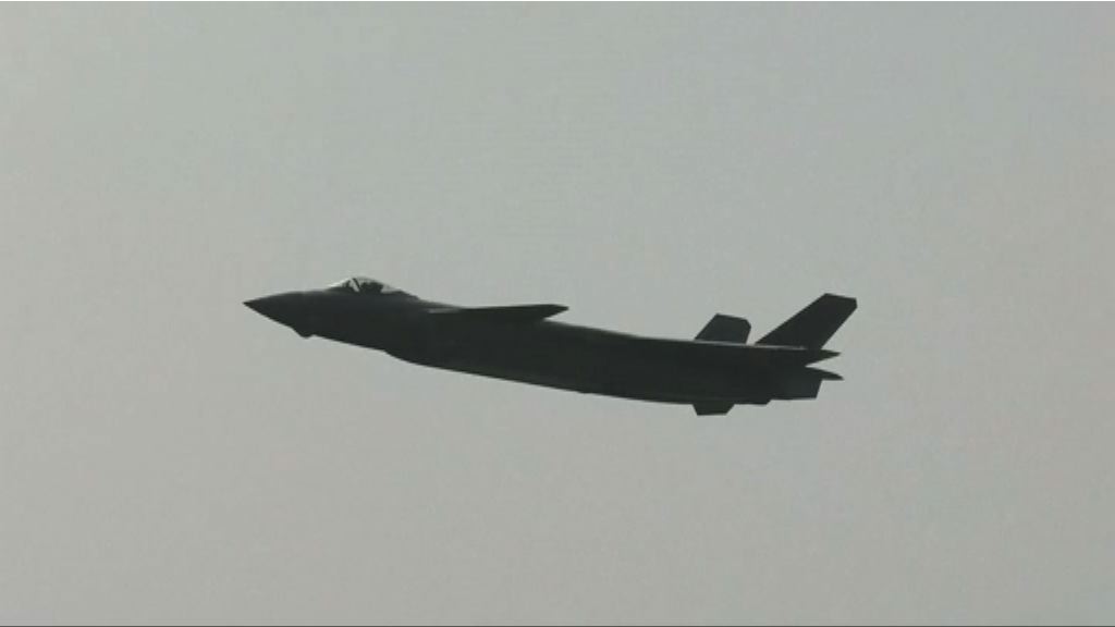 中國新戰機殲20亮相　明年服役