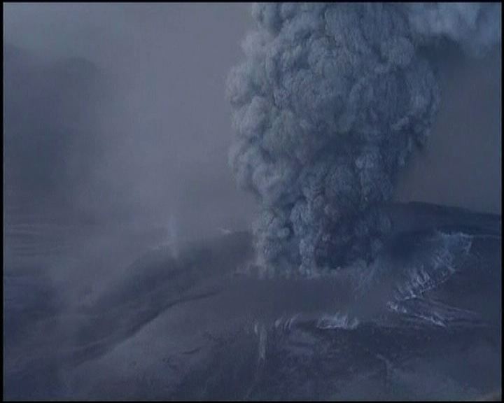 
智利火山持續爆發影響空中交通
