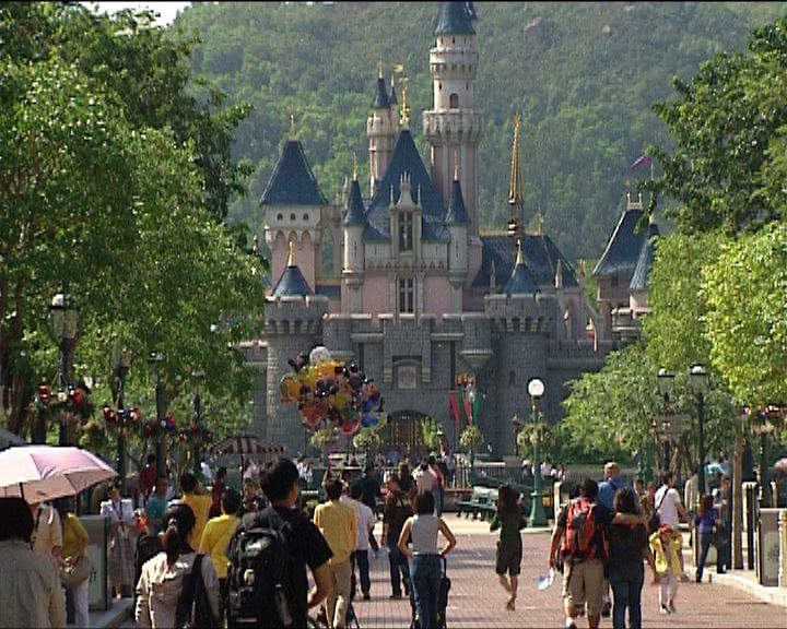 
香港迪士尼樂園八月加價