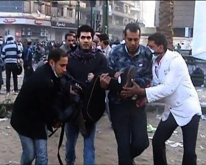 
埃及政府被指用實彈對付示威者