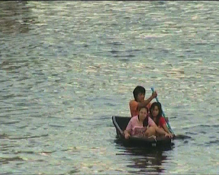 
曼谷更多地方出現水浸