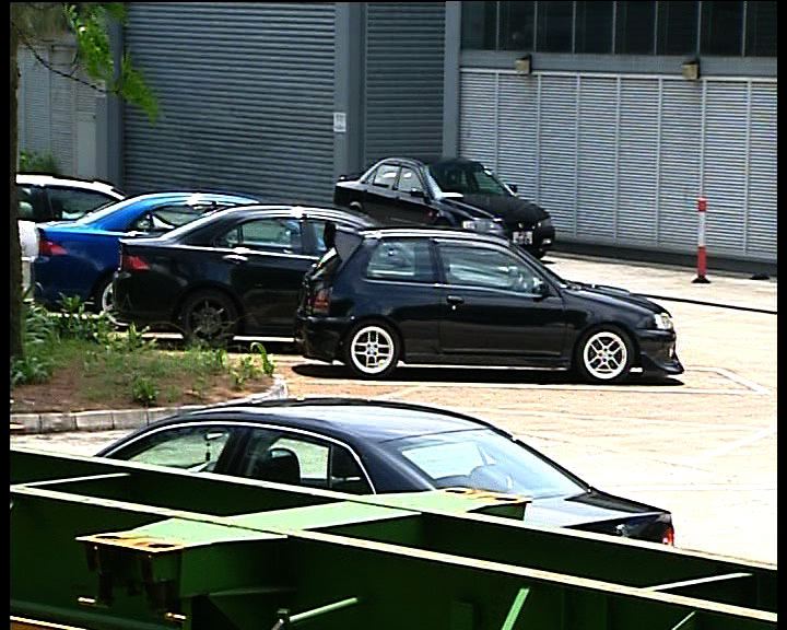 
警方大埔反非法賽車扣25輛車