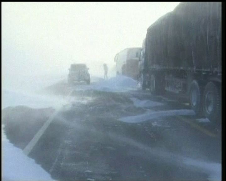 
新疆近六百被風雪圍困旅客獲救