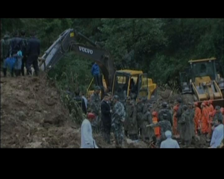 
雲南山泥傾瀉增至十八人死亡