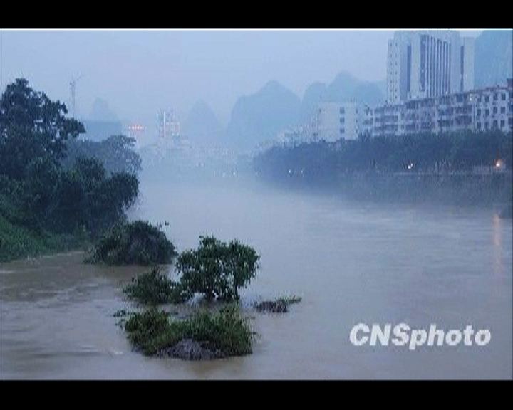 
柳州市政府在龍江建倒流壩