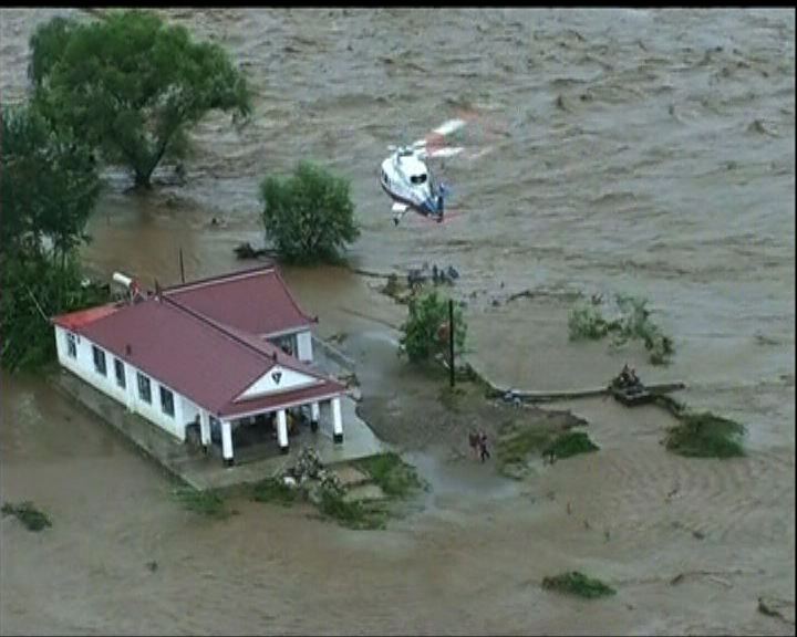 
風暴導致內地多處受洪水圍困