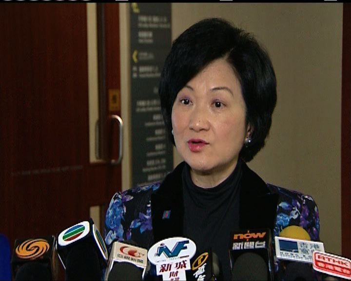 
葉劉淑儀稱法院可拒絕釋法