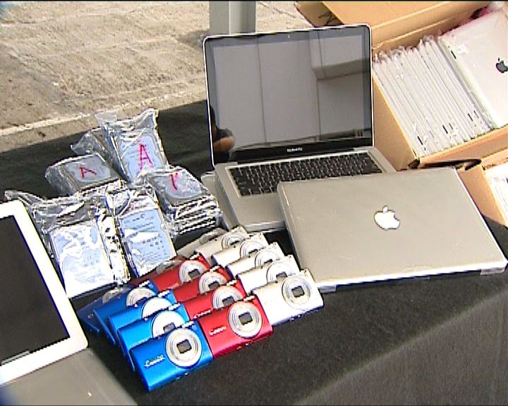 
警方反走私檢480萬元電子產品