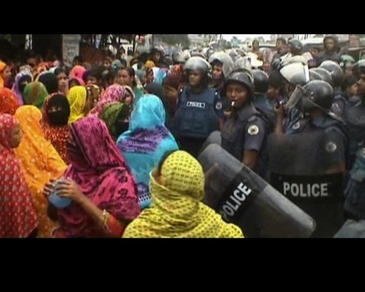 
孟加拉製衣工人示威冀增加人工