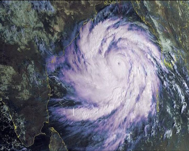 
超強氣旋費林即將登陸印度