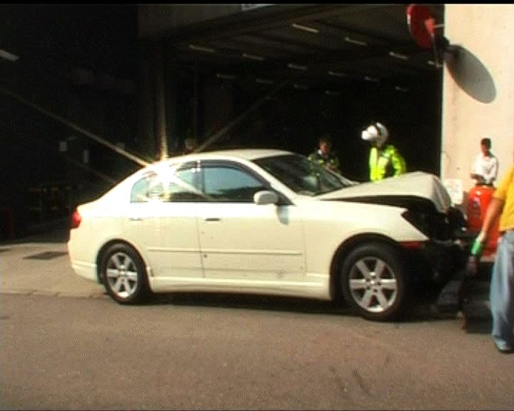 
葵盛圍車禍司機涉毒後駕駛撞人