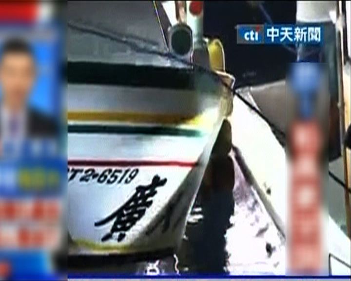 
遭菲國射擊台灣漁船返抵小琉球