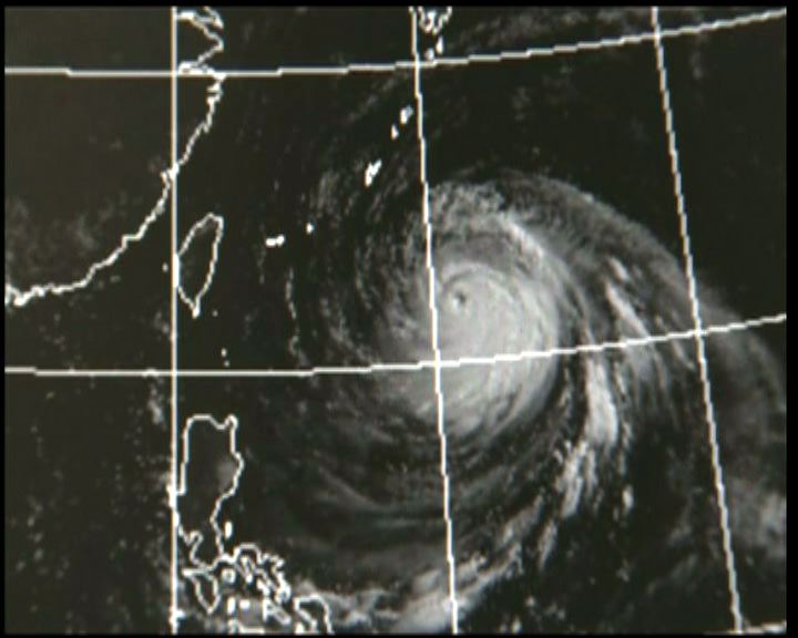 
蘇力逼近台灣發海上颱風警報