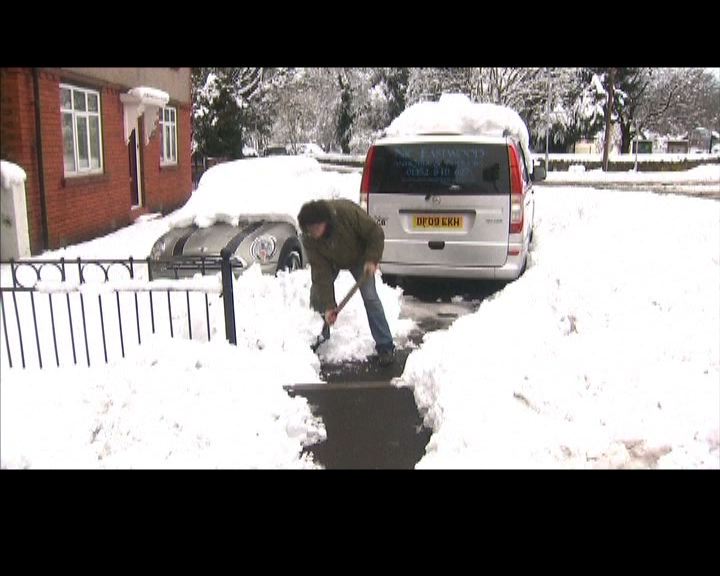 
英國暴風雪持續至少兩人死亡