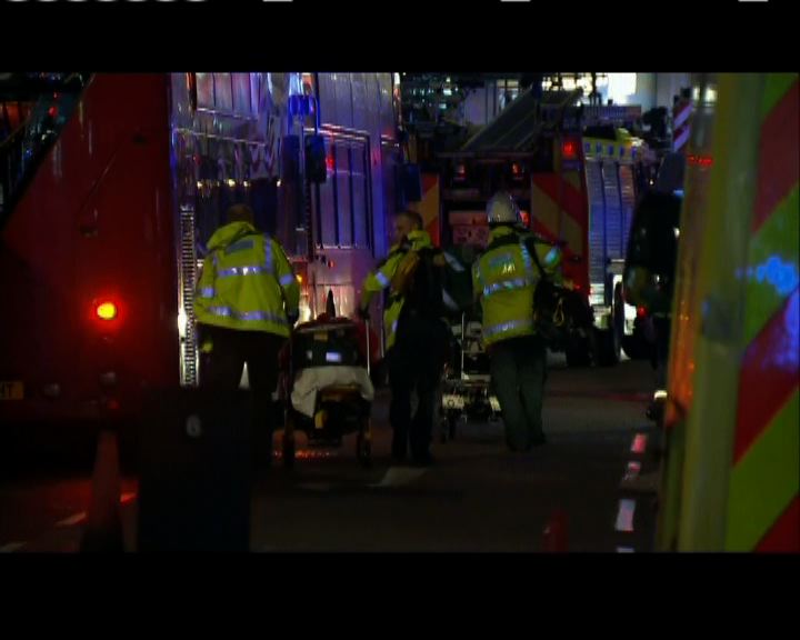 
倫敦劇院天花倒塌多人受傷