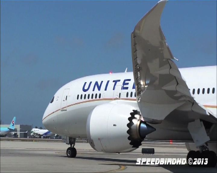 
聯合航空波音787因故障迫降