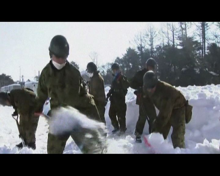 
日本自衛隊繼續協助清除積雪