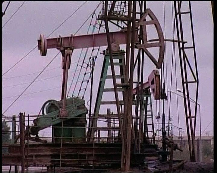 
料美原油庫存上升 紐約期油結束五連升