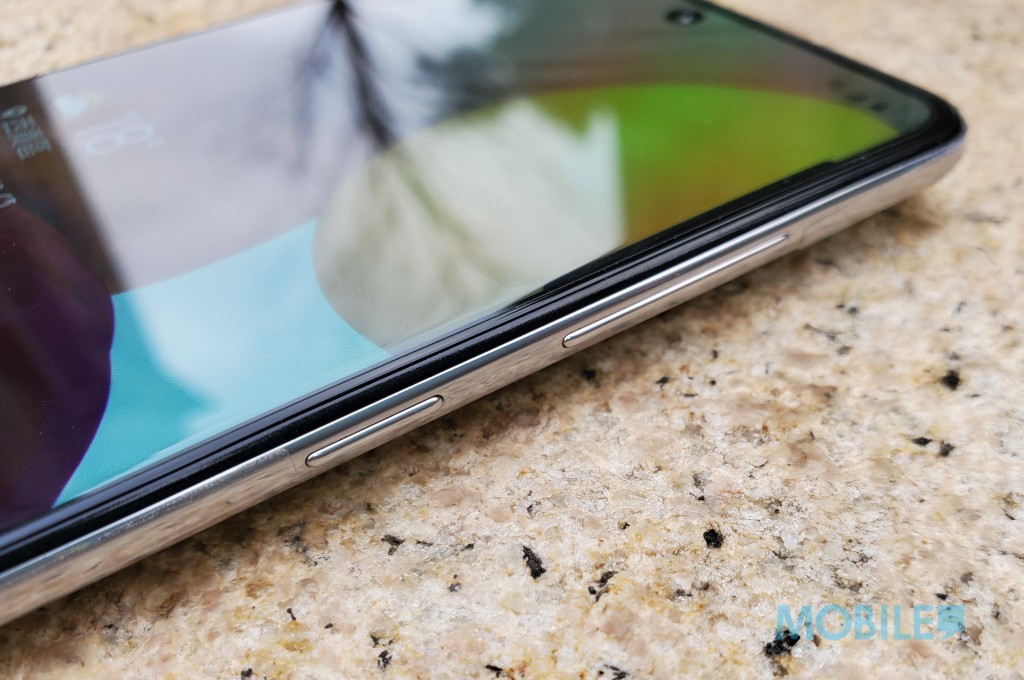 SAMSUNG Galaxy A71 外觀效能全面試！