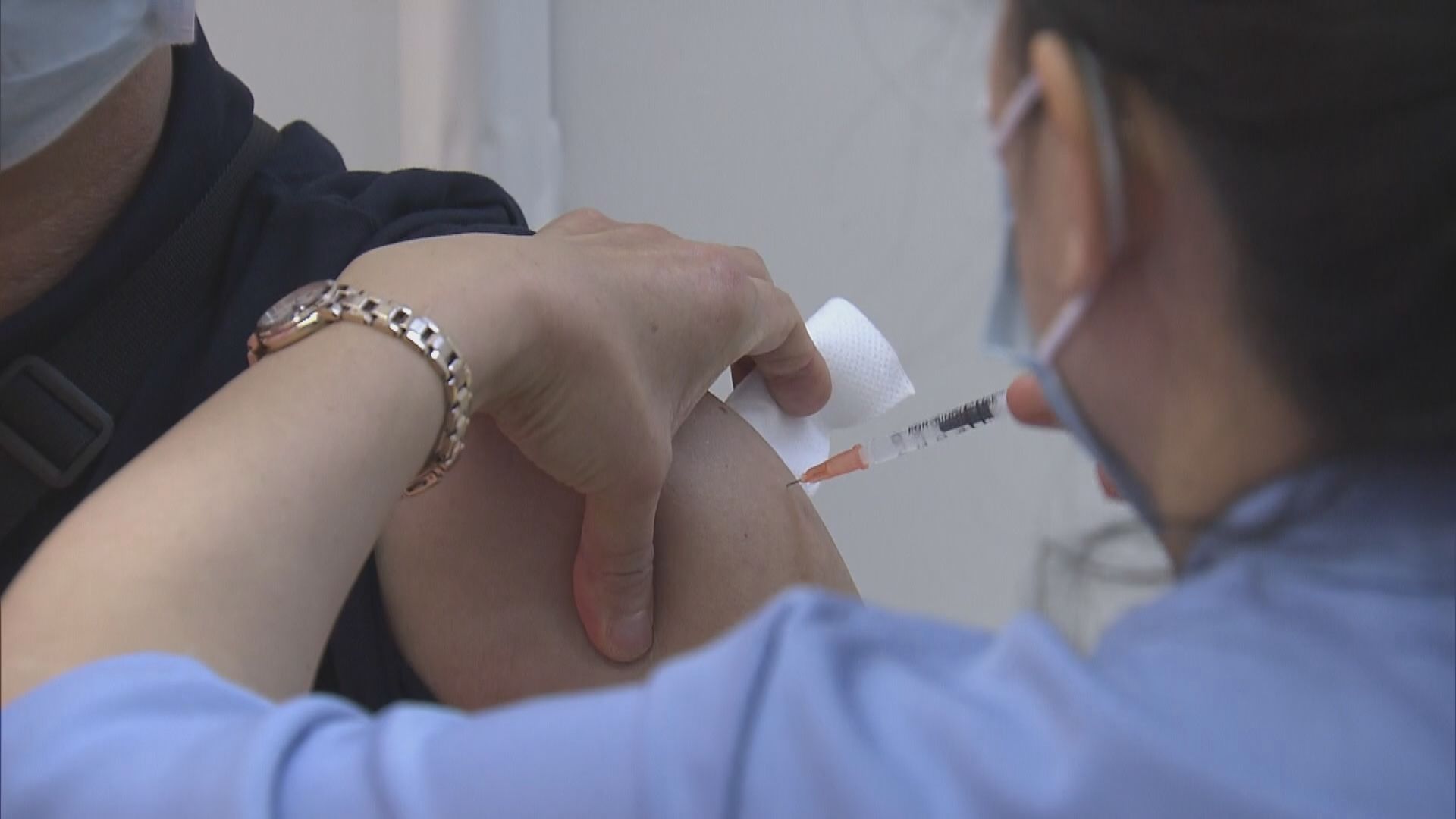 本港逾三百萬人完成接種兩劑新冠疫苗