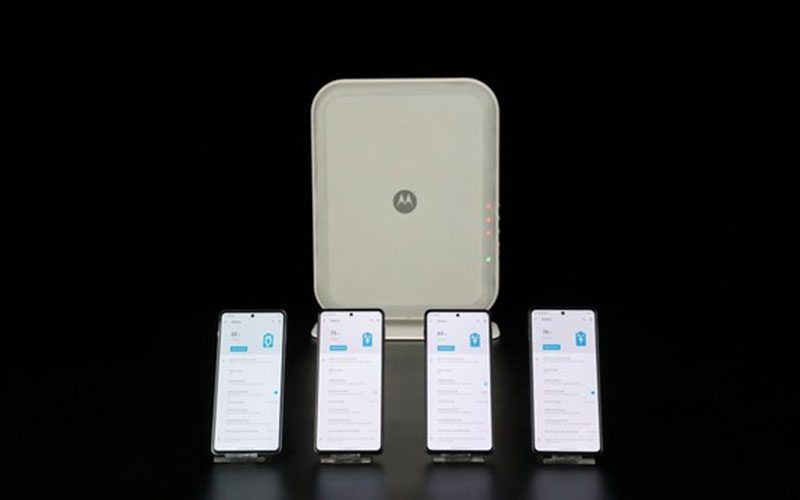 3 米範圍同時供電 4 組手機，Motorola 展示隔空充電站方案