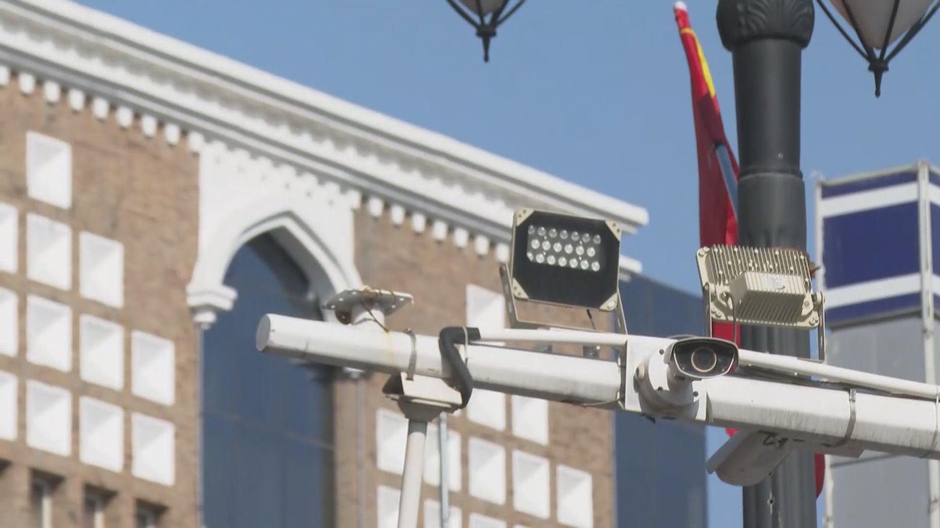 新疆：監控鏡頭是反恐重要手段　民眾對攝像頭有依賴感