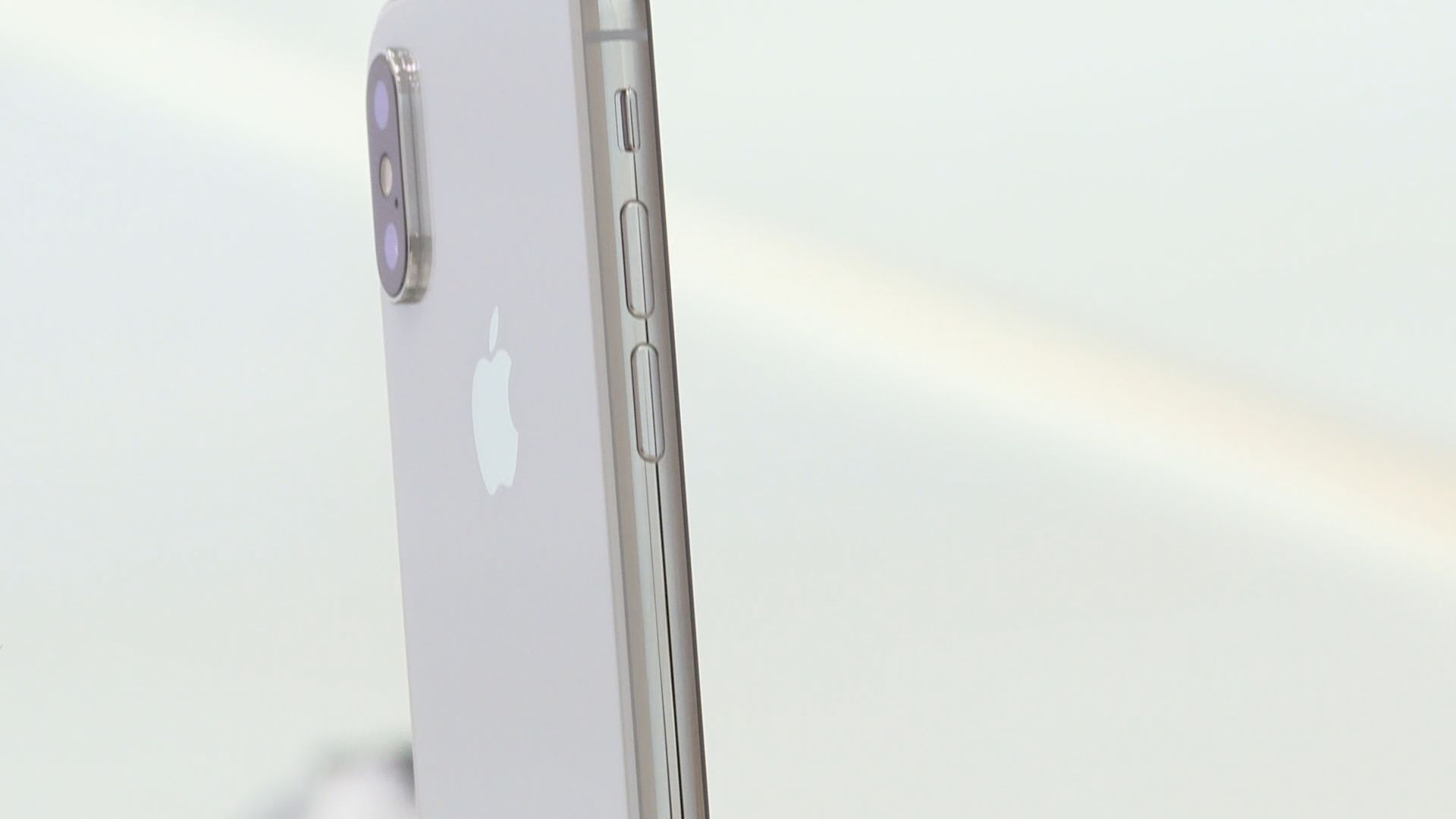 外電：蘋果料今年iPhone銷量維持去年水平