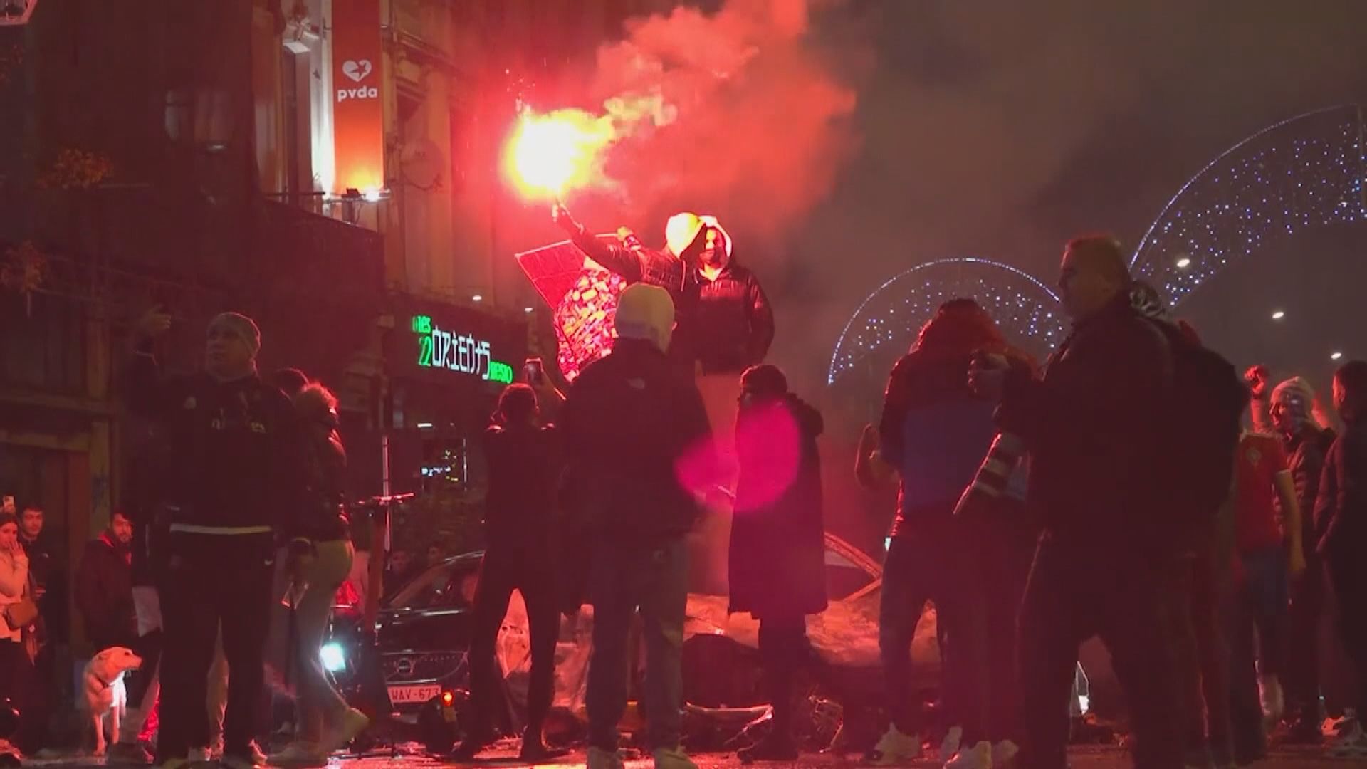 比利時布魯塞爾有民眾於世界盃賽後上街搗亂　警拘十人