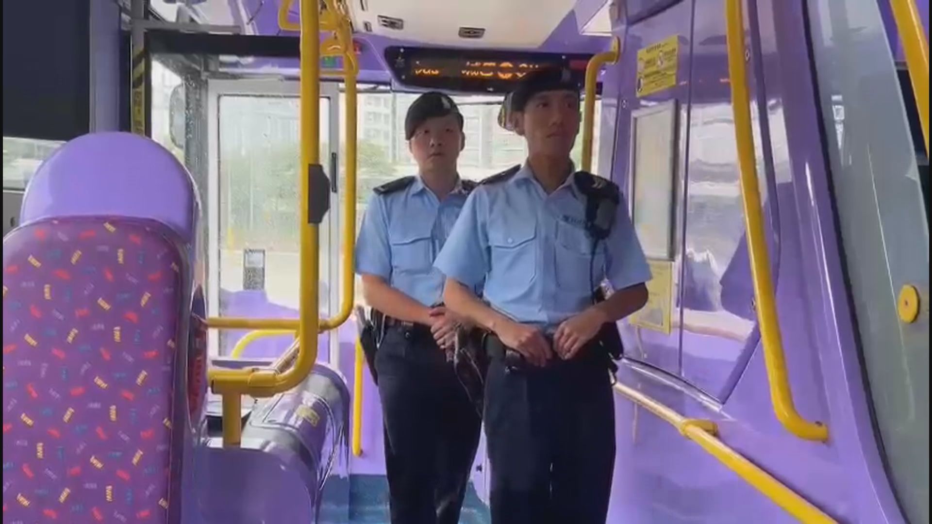 軍裝警員下周三起在西九龍區巴士巡邏