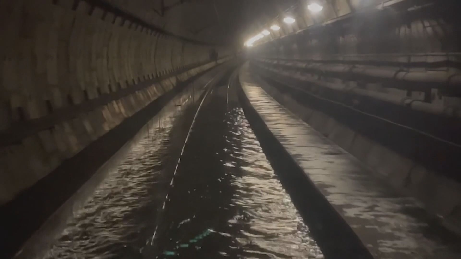 英國有隧道水浸 來往倫敦「歐洲之星」取消周六全部班次