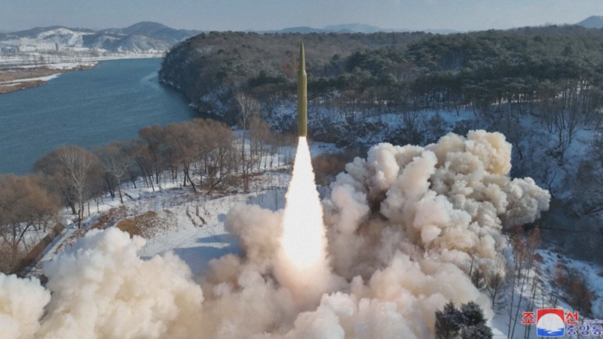 北韓稱成功試射一支高超音速中遠程彈道導彈