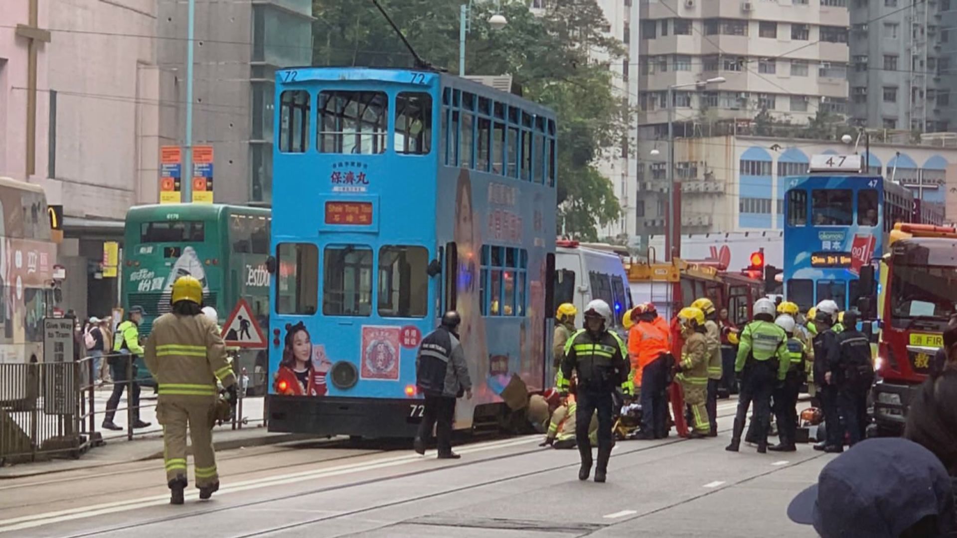 北角女子電車撞倒一度被困車底