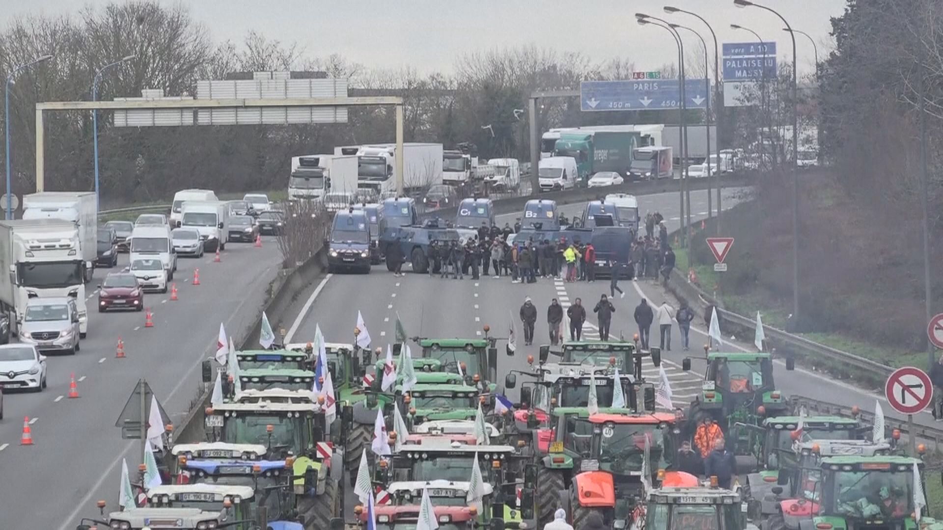 歐洲多國農民示威抗議歐盟新規定 歐盟擬調整措施平息民憤