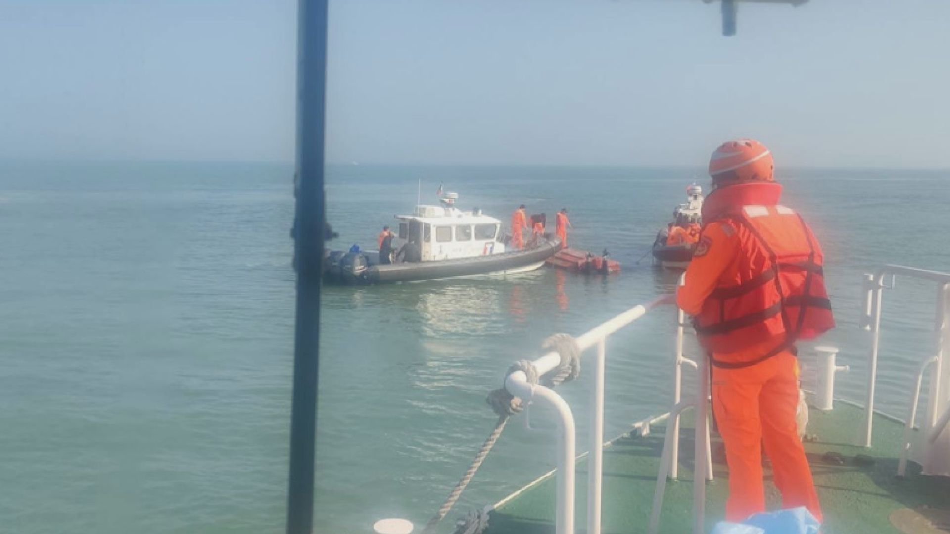 台灣︰大陸快艇越界捕魚 追緝期間2人墮海亡