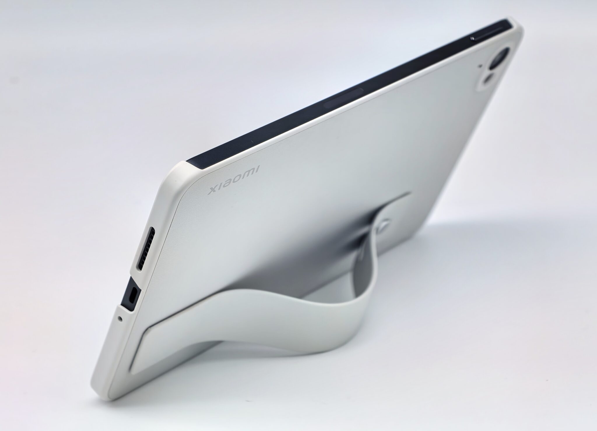 【小米 Pad Mini 測評】挑戰 iPad mini 的輕薄，雙 USB-C 設計小平板體驗!