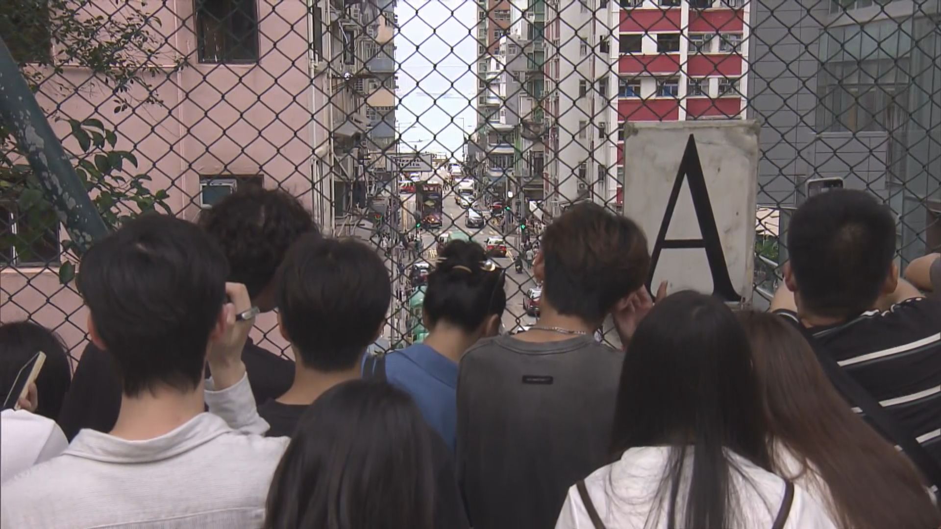 五一黃金周|新興打卡文藝景點人頭湧湧 內地客冀做好管理免混亂