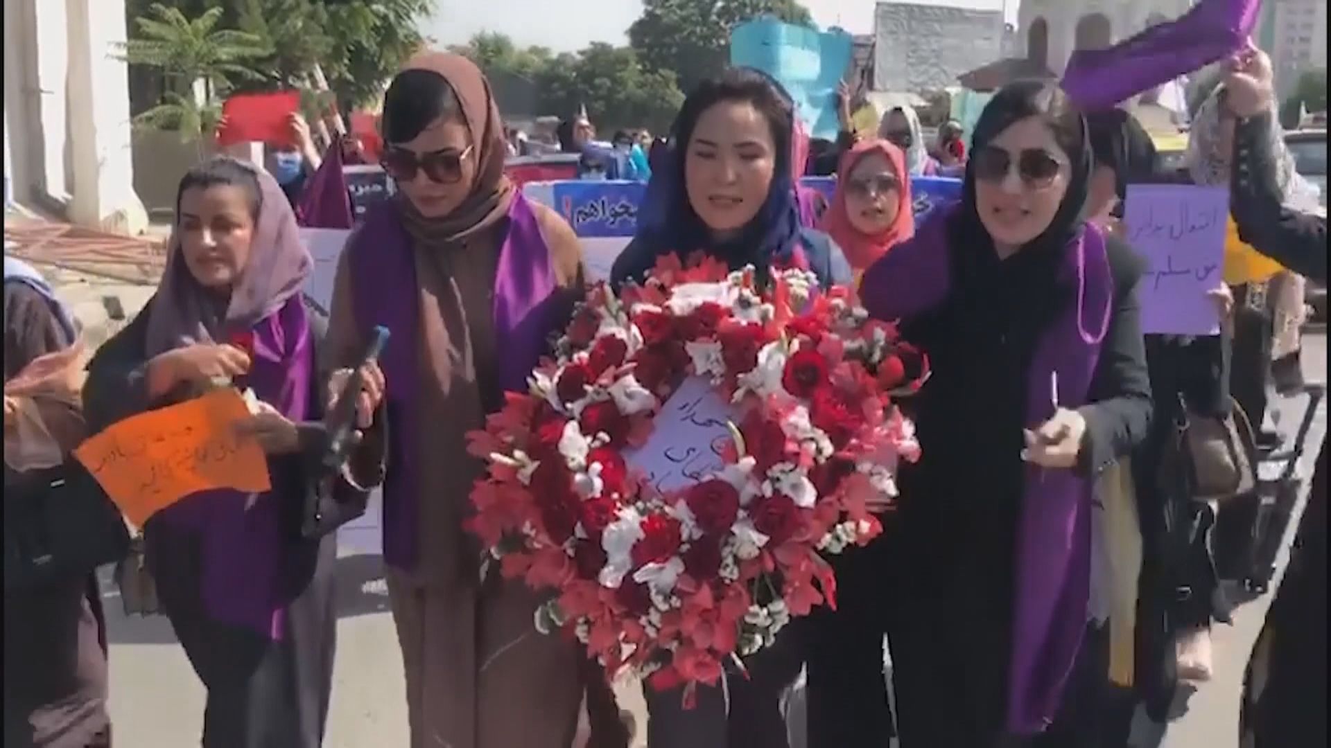 喀布爾再有婦女上街　遭塔利班阻止示威