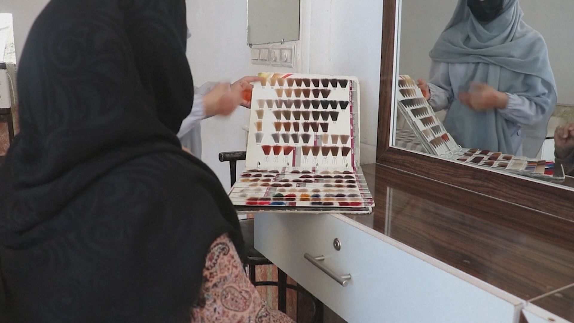 阿富汗塔利班下令關閉全國女性美容院 聯合國機構促取消
