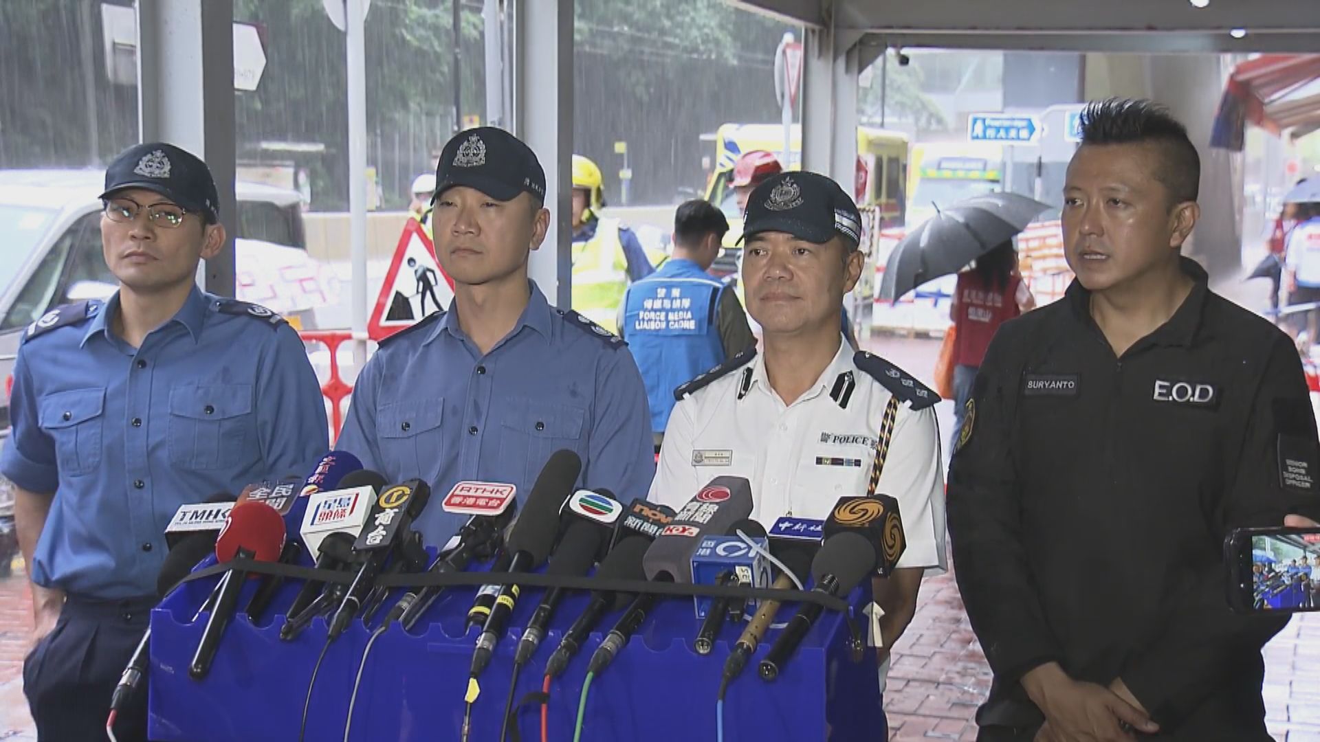 原片｜警方交代鰂魚涌濱海街地盤發現戰時炸彈　周六中午前成功拆彈