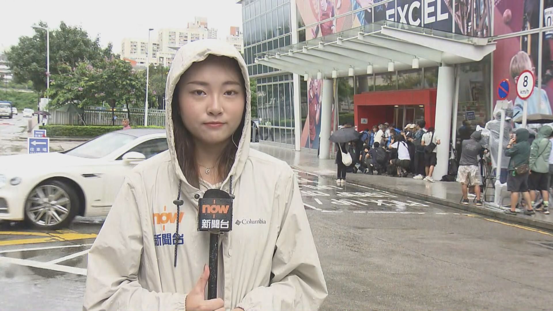 【現場直擊】巴黎奧運港隊健兒巴士巡遊　起點沙田體院雨勢漸大