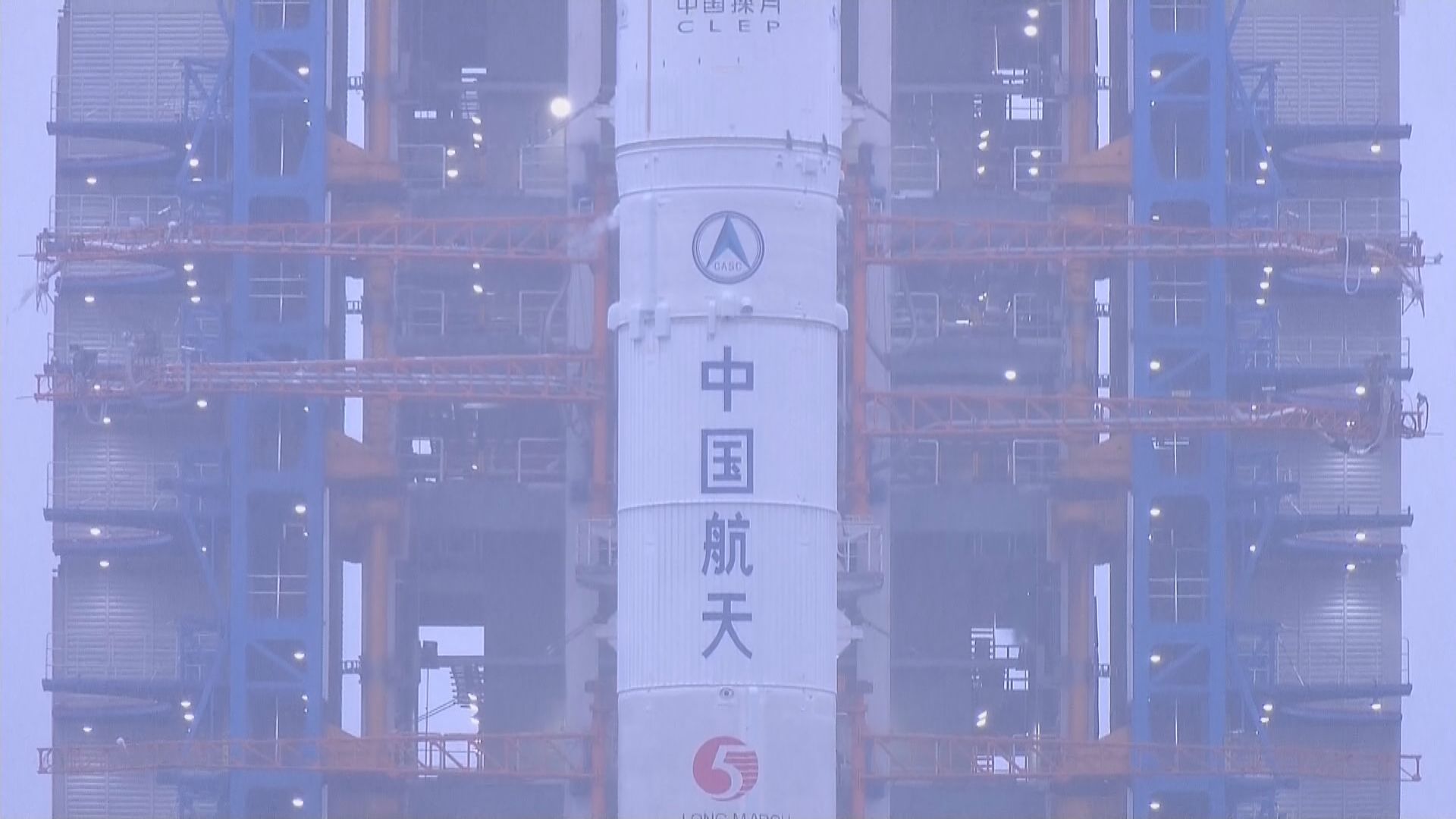 【原片】中國月球探測器嫦娥六號發射升空