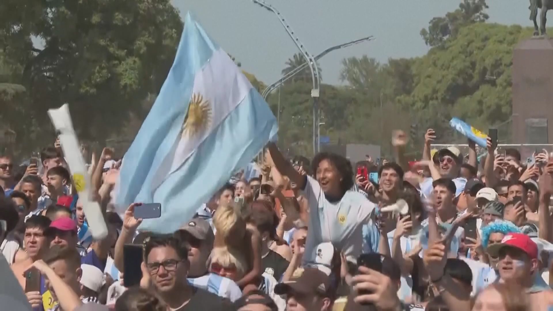 阿根廷通脹暴升貧窮嚴重　打入世界盃決賽成為逃避現實出口