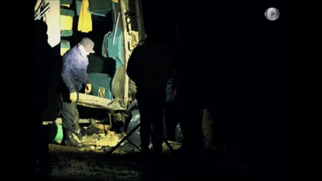 阿根廷巴士撞山翻側15死