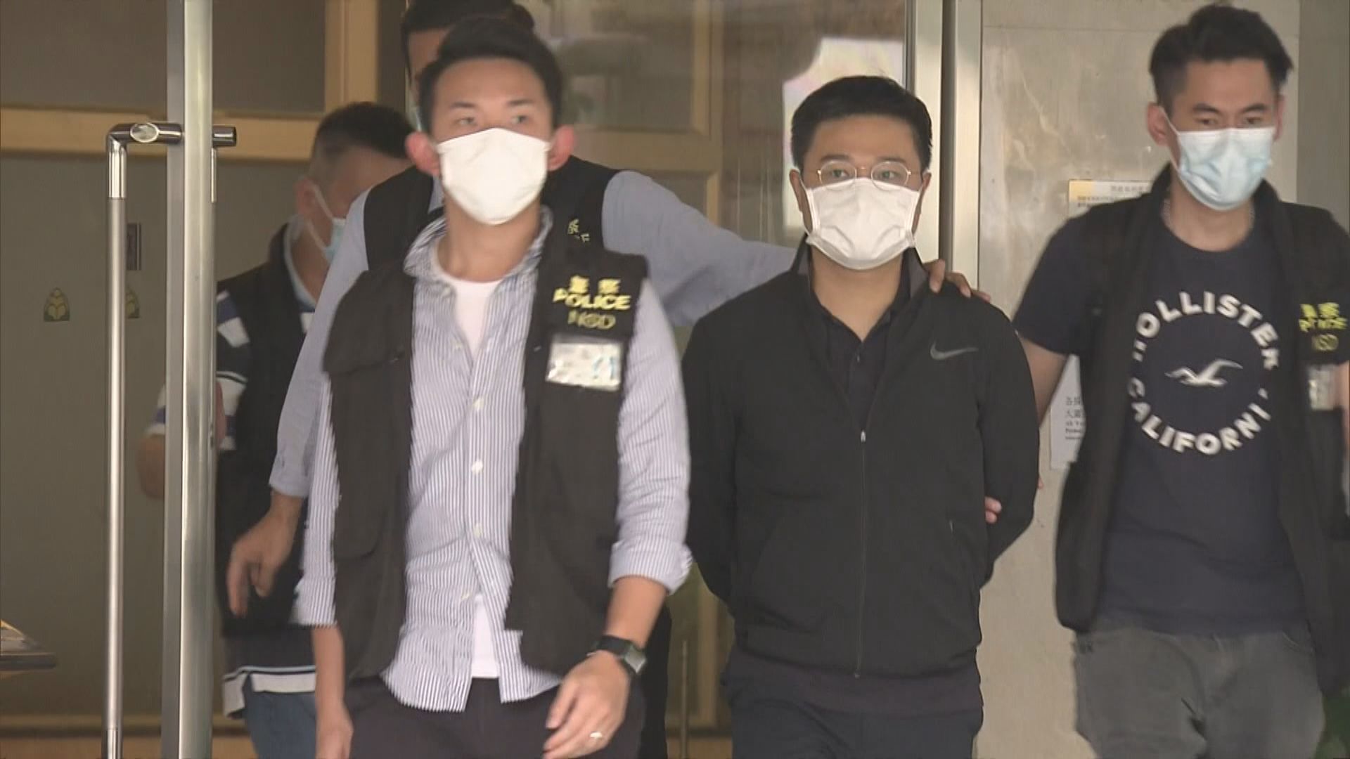 警拘五人涉違國安法　消息：壹傳媒張劍虹及蘋果羅偉光被捕