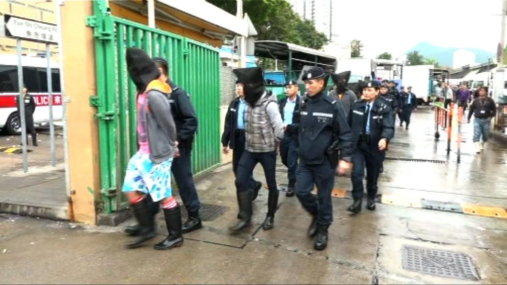 警方香港仔魚市場反黑工拘11人