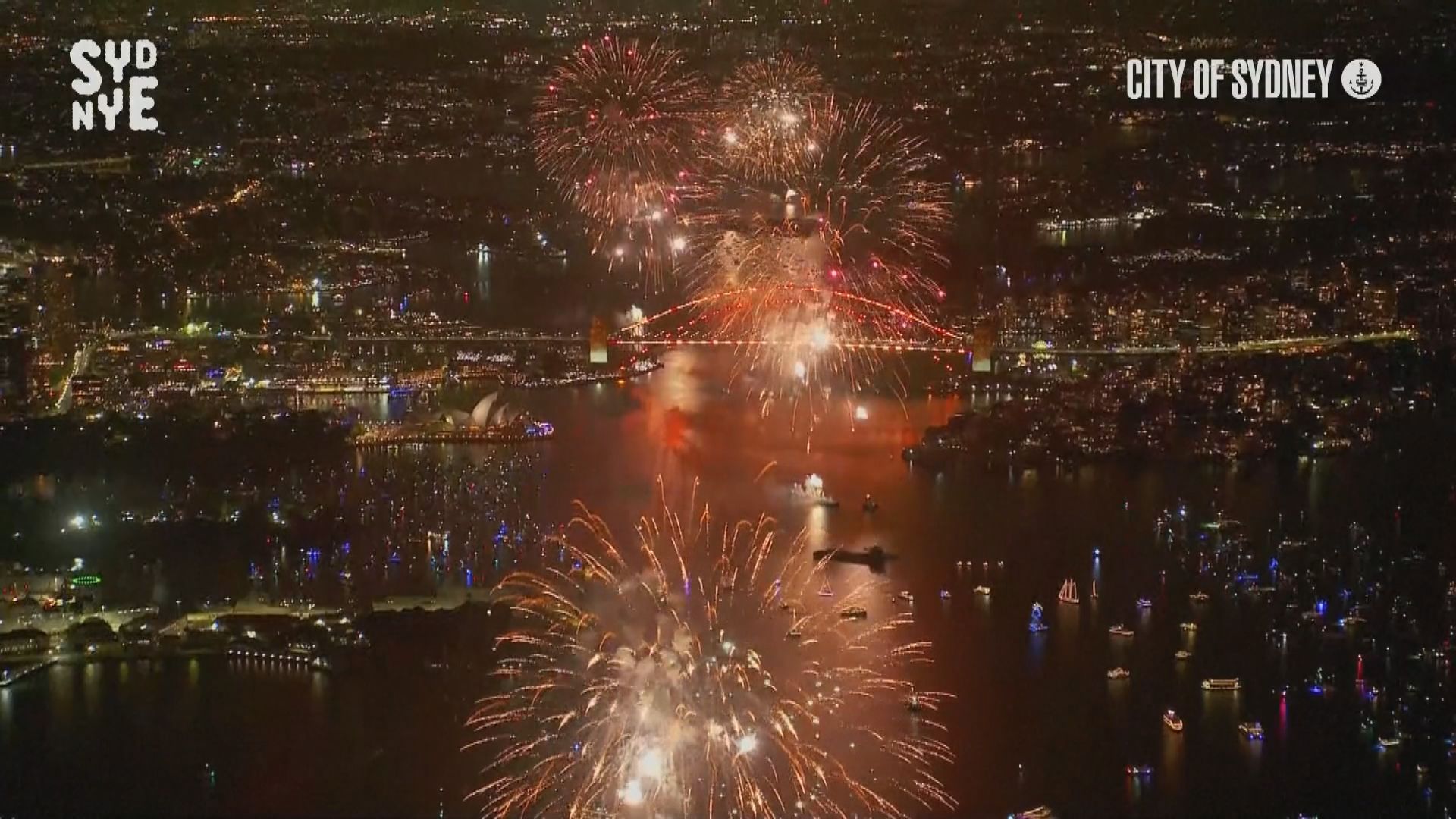 澳洲悉尼港一帶煙花匯演迎新年