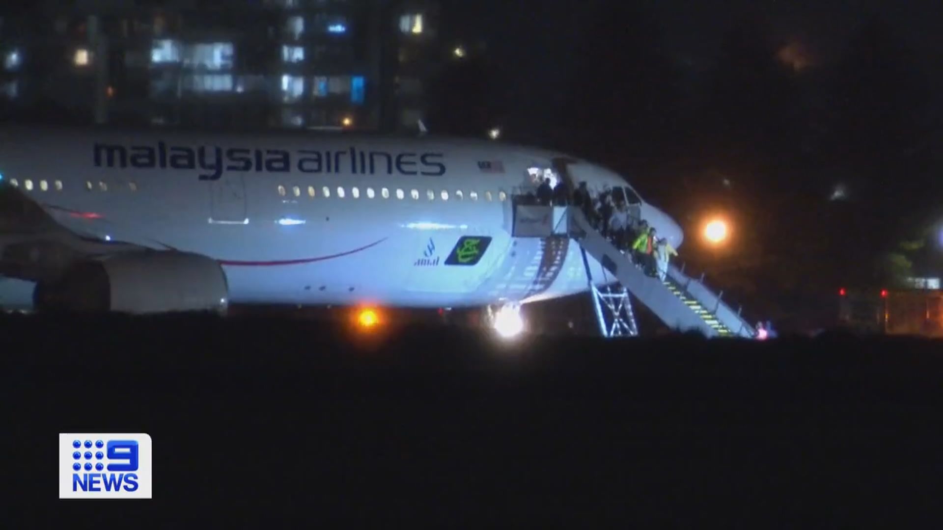 馬航乘客揚言炸毀飛機 最終全機折返悉尼
