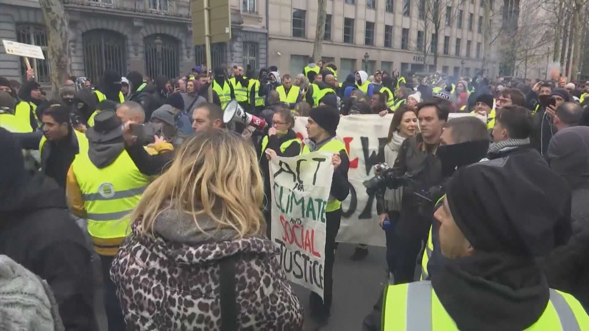 法國黃背心示威蔓延至比利時