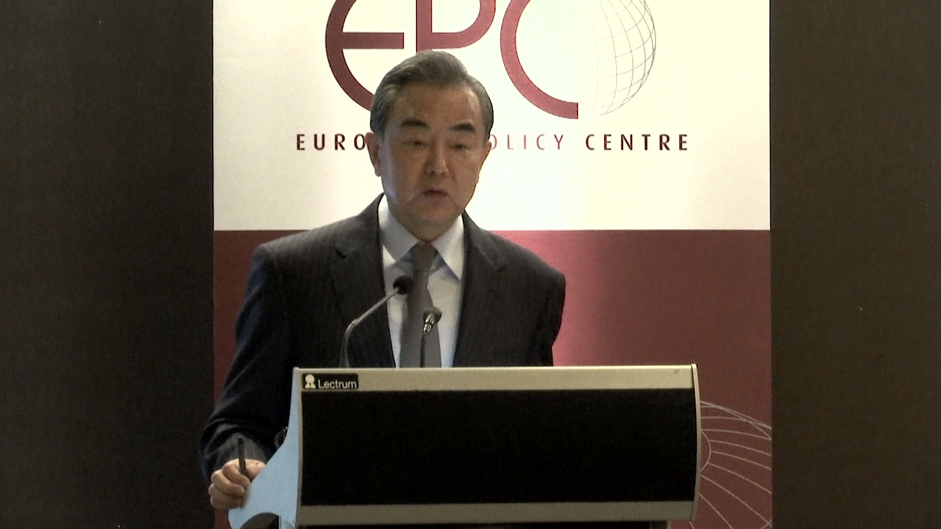 王毅呼籲歐盟為華企提供非歧視性待遇