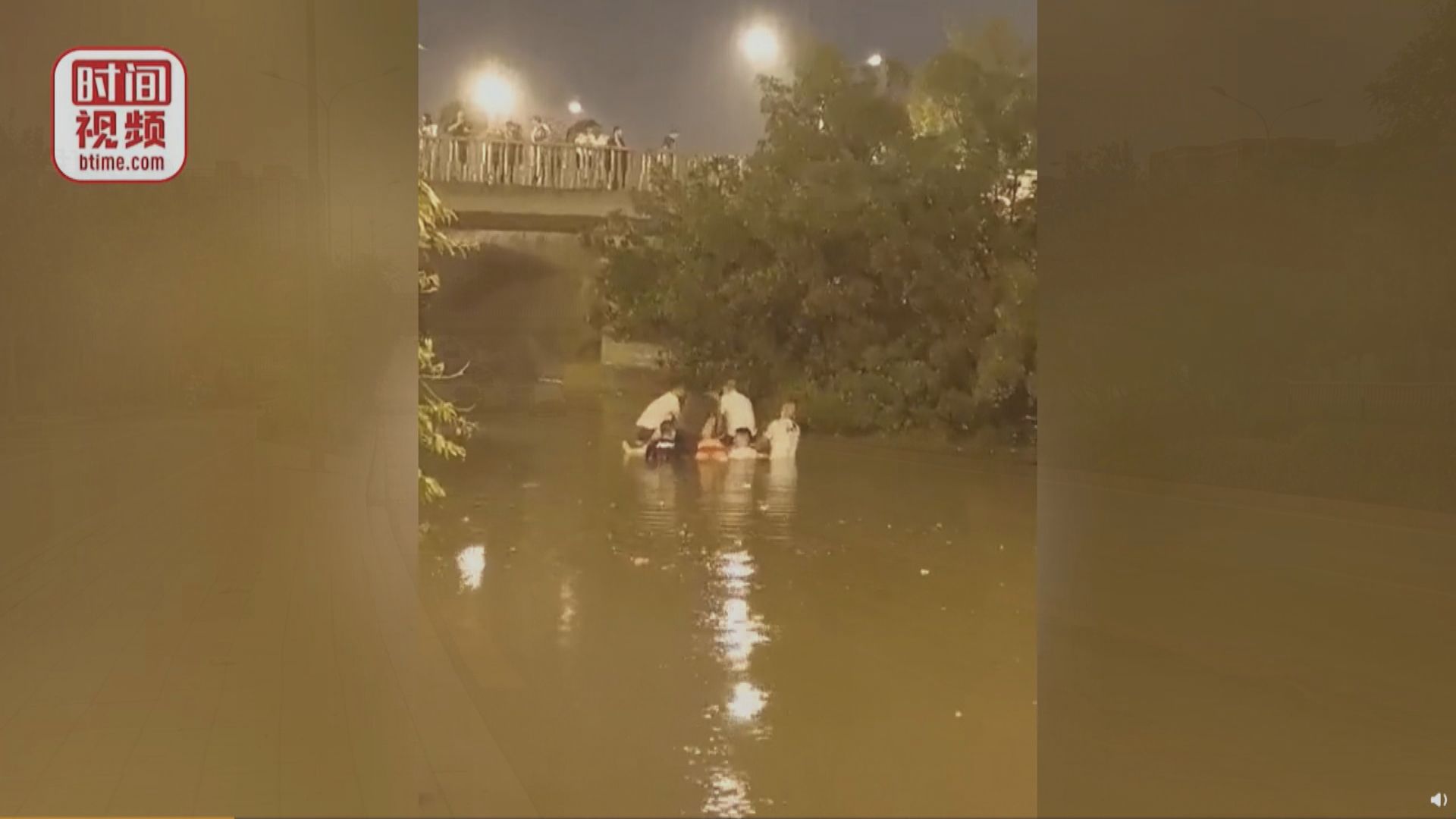 北京暴雨海淀區有車輛被困2人死亡  積水曾有2米高